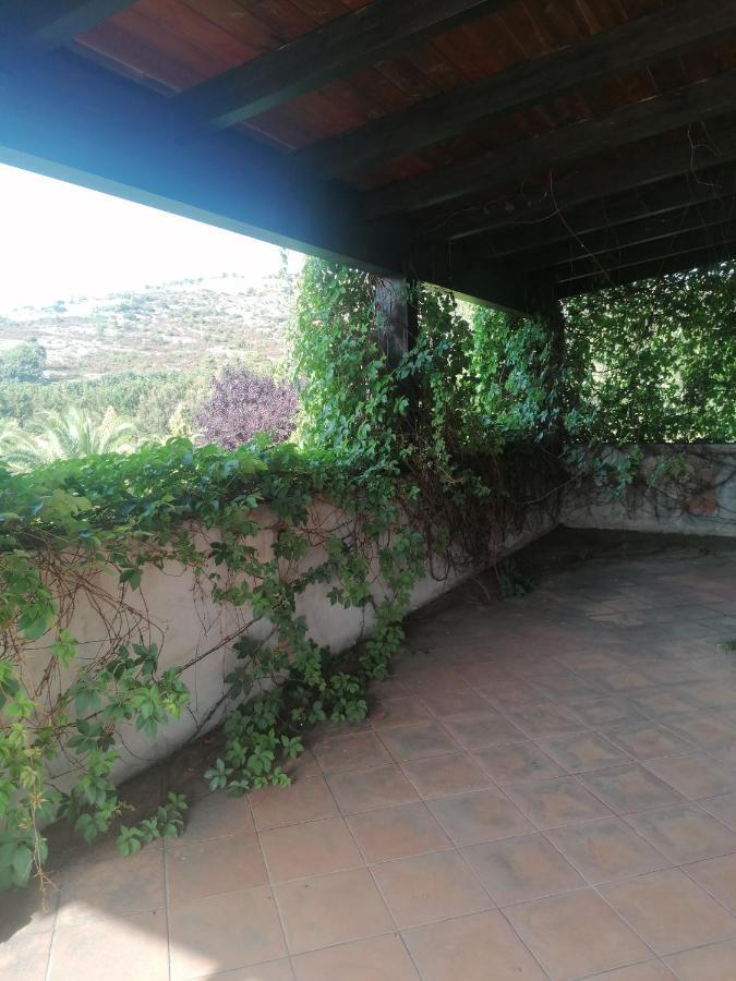 הוילה פסקיצ'י La Piana Di Calena מראה חיצוני תמונה