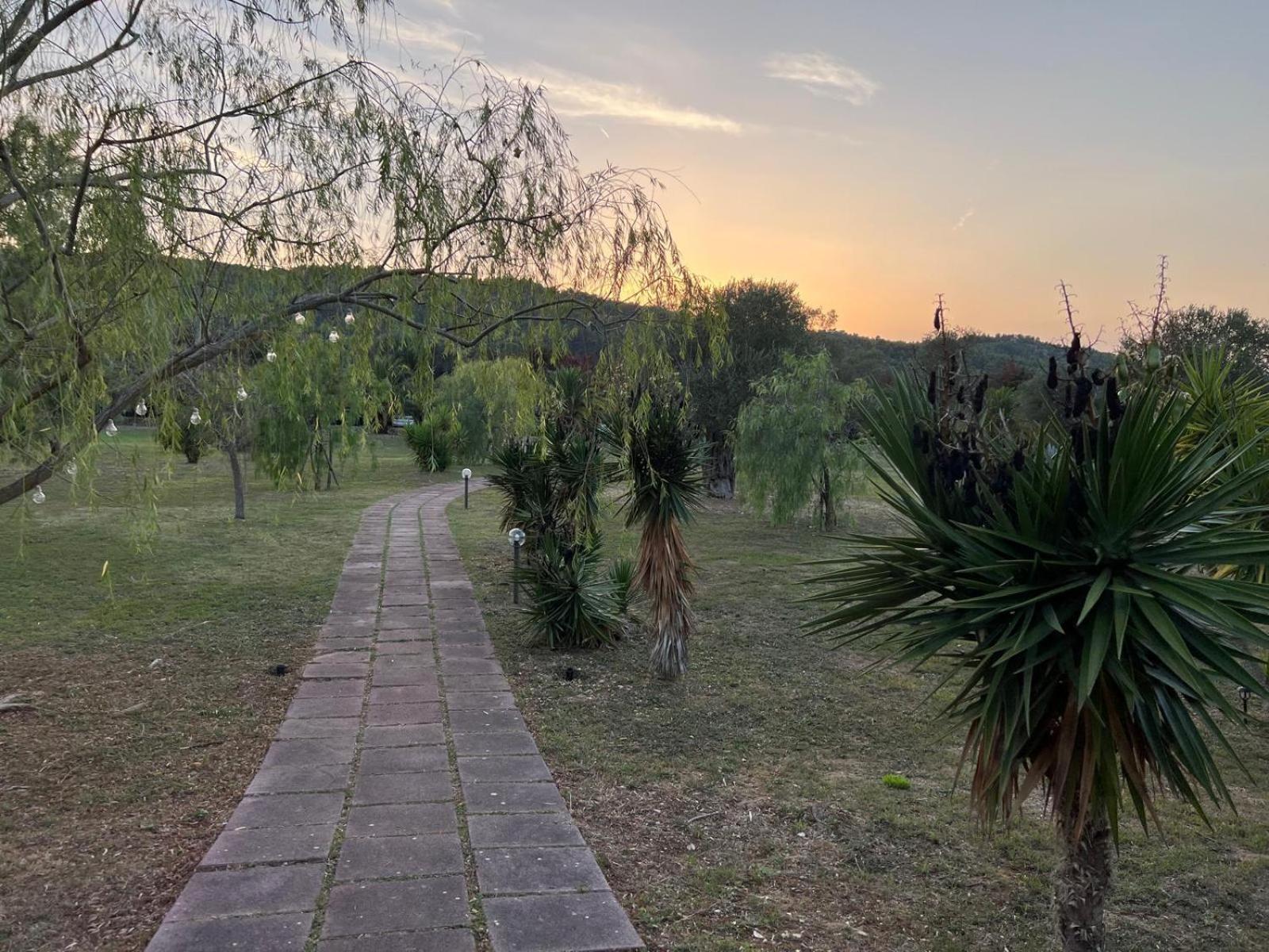 הוילה פסקיצ'י La Piana Di Calena מראה חיצוני תמונה
